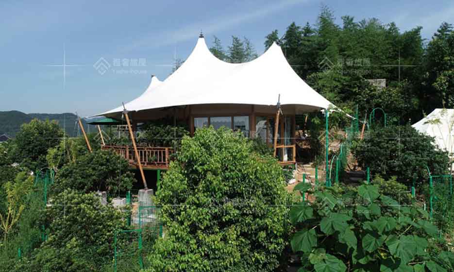 三峰张拉膜酒店帐篷