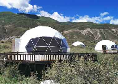 甘肃甘孜藏族星空球形帐篷酒店案例